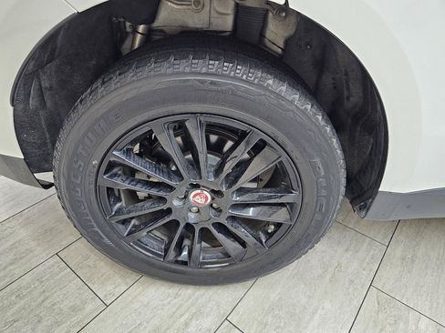 Used 2018 Jaguar F-PACE Prestige AWD/4WD image 41