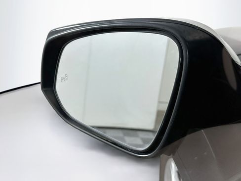 Used 2020 Toyota RAV4 XLE w/ Convenience Package FWD image 16
