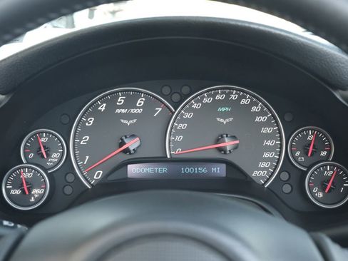 Used 2005 Chevrolet Corvette Convertible w/ Preferred Equipment Group image 2