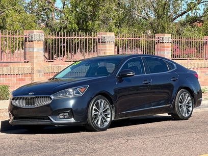 Used 2017 Kia Cadenza Technology