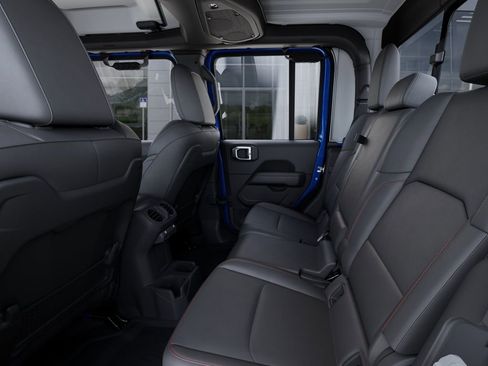 New 2026 Jeep Gladiator Rubicon w/ Steel Bumper Group image 24