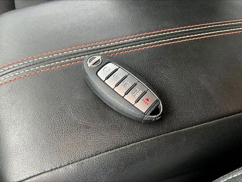 Used 2023 Nissan Altima 2.5 SR w/ SR Premium Package FWD image 34