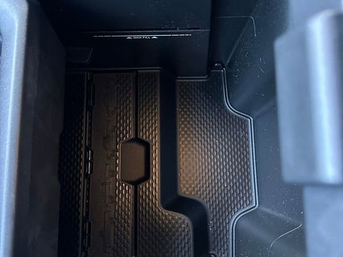 Used 2021 RAM 1500 Laramie image 14