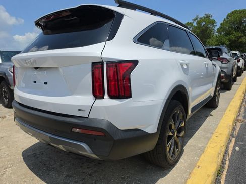 Certified 2023 Kia Sorento SX Prestige AWD/4WD image 14