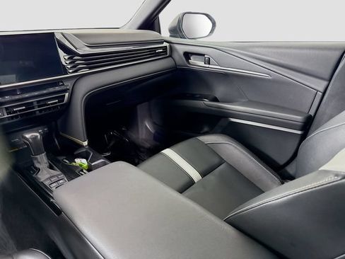 Certified 2025 Toyota Camry SE FWD image 23