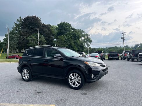 Used 2013 Toyota RAV4 Limited AWD/4WD image 23