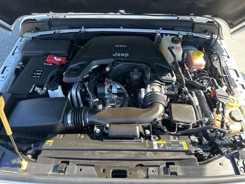 Used 2021 Jeep Wrangler Unlimited Sport image 30