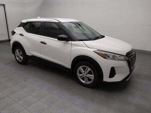 Used 2024 Nissan Kicks S FWD image 11
