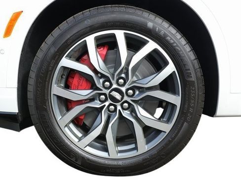 Used 2022 Cadillac XT6 Sport w/ Technology Package image 26