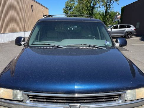 Used 2002 Chevrolet Suburban LT AWD/4WD image 27