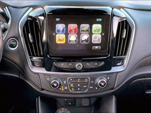 Used 2019 Chevrolet Traverse Premier image 9