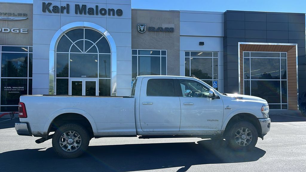 Used 2022 RAM 3500 Laramie AWD/4WD image 2