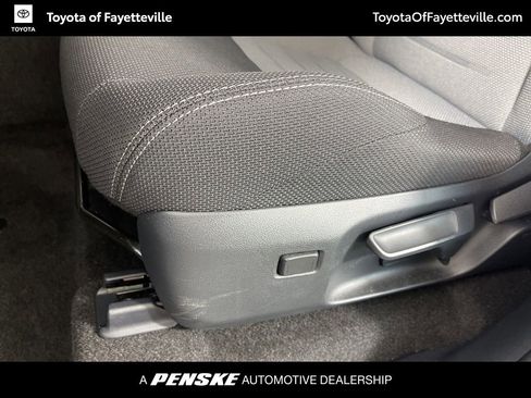 Certified 2025 Toyota 4Runner TRD Off-Road image 24