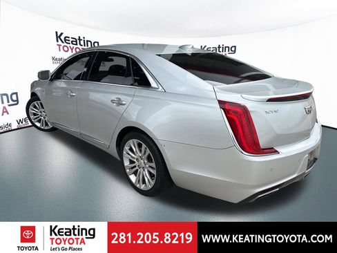 Used 2018 Cadillac XTS Luxury image 5