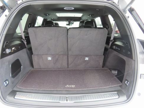 Used 2024 Jeep Grand Cherokee L Summit w/ Advanced Protech Group IV image 33