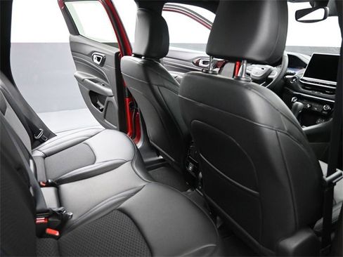 New 2026 Jeep Compass Latitude image 21