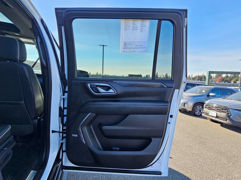 Certified 2022 GMC Yukon XL SLT w/ Max Trailering Package AWD/4WD image 29