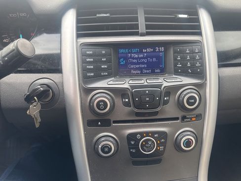 Used 2013 Ford Edge SE image 11