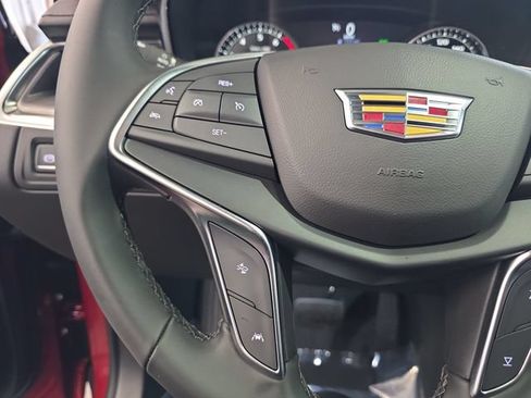 Used 2026 Cadillac XT5 Luxury w/ LPO, Floor Liner Package AWD/4WD image 17