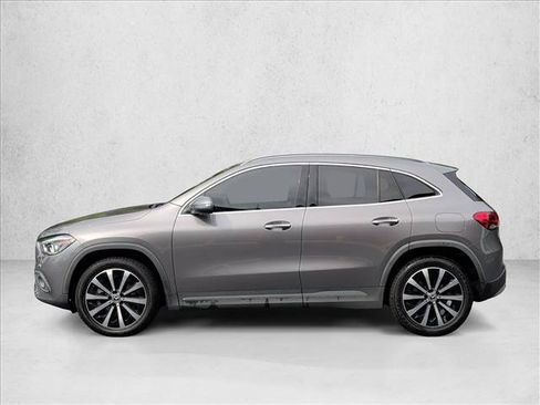 Used 2022 Mercedes-Benz GLA 250 w/ Premium Package Lite image 8