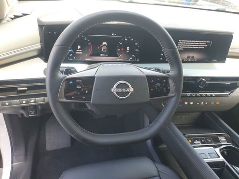 Certified 2025 Nissan Murano SL AWD/4WD image 19