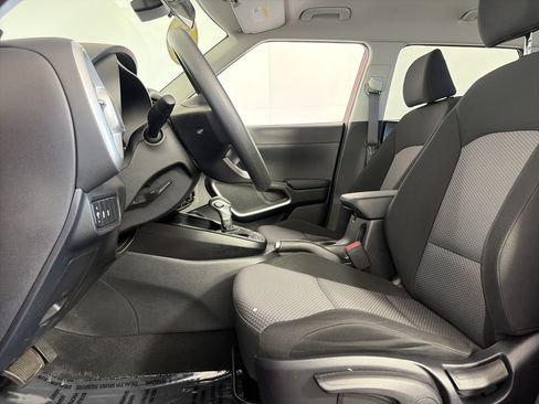 Certified 2023 Kia Soul LX w/ Option Group 015 FWD image 6