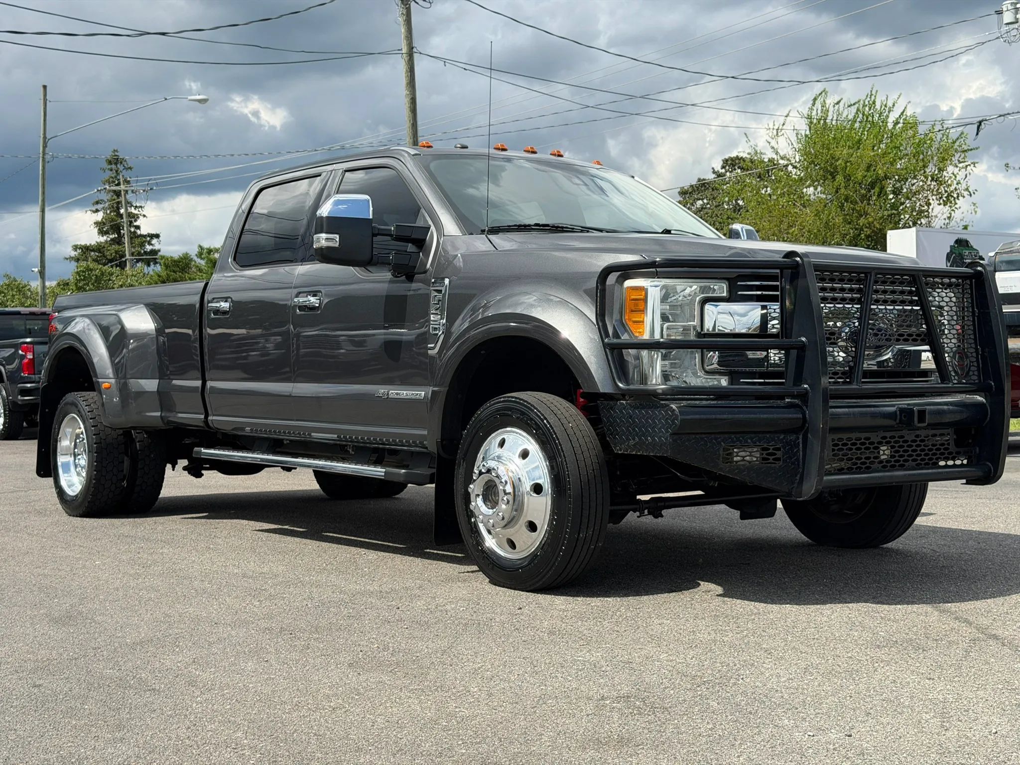 Used 2017 Ford F450 Lariat w/ Lariat Ultimate Package AWD/4WD image 3