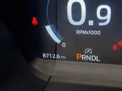 Used 2025 Ford Explorer Active RWD image 26