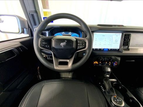 Used 2025 Ford Bronco 4-Door AWD/4WD image 14