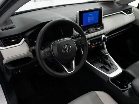 Used 2025 Toyota RAV4 XLE Premium image 3