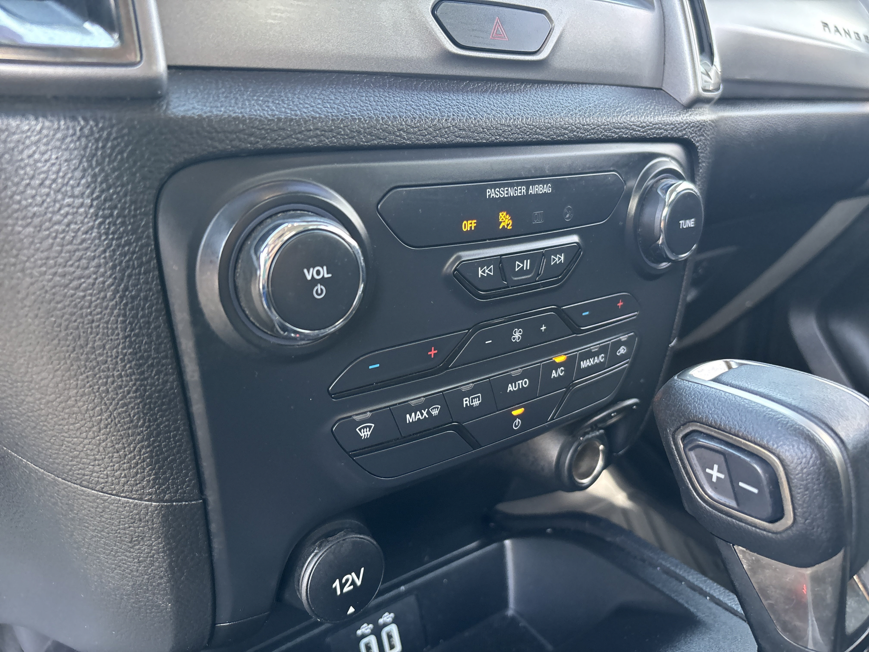 Used 2022 Ford Ranger XLT w/ Equipment Group 301A Mid AWD/4WD image 19