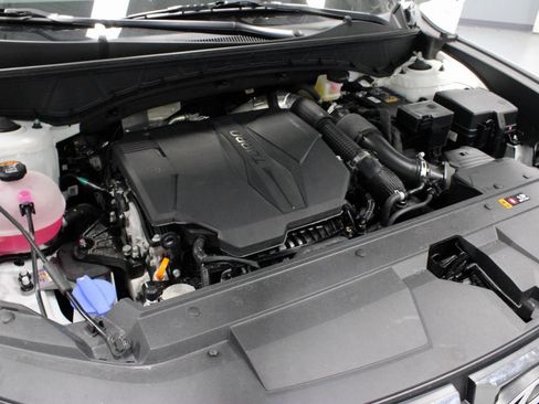 Used 2025 Hyundai Santa Cruz Limited AWD/4WD image 16