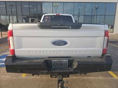 Used 2018 Ford F350 Lariat w/ Lariat Ultimate Package AWD/4WD image 5