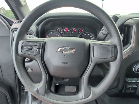 Used 2025 Chevrolet Silverado 1500 Custom Trail Boss AWD/4WD image 27