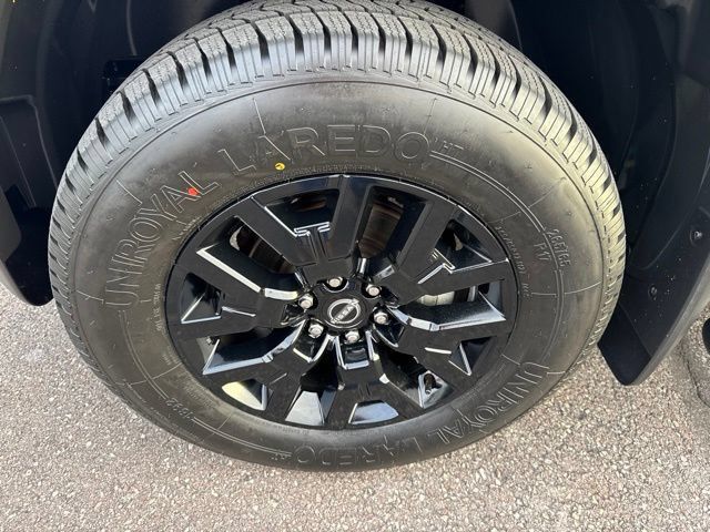 Certified 2023 Nissan Frontier SV w/ Midnight Edition Package AWD/4WD image 35