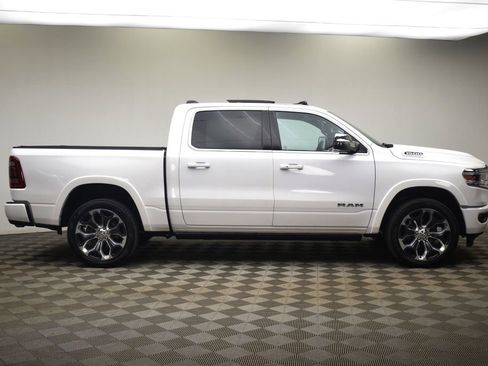 Used 2024 RAM 1500 Limited AWD/4WD image 9