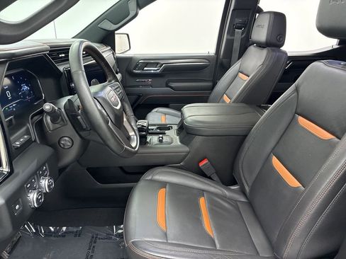 Used 2024 GMC Sierra 1500 AT4 w/ Technology Package AWD/4WD image 21
