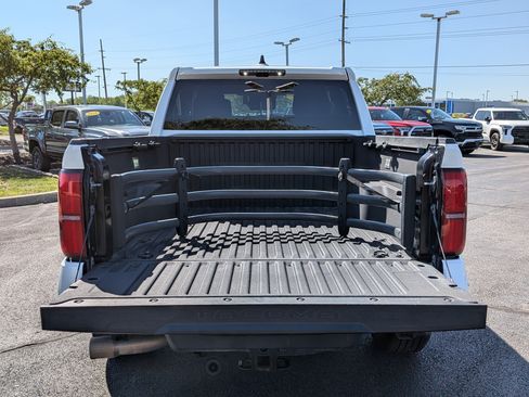 Used 2024 Toyota Tacoma TRD Sport AWD/4WD image 8