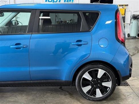 Used 2016 Kia Soul + w/ Designer's Package FWD image 36
