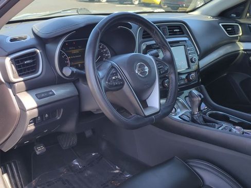 Used 2017 Nissan Maxima 3.5 SL FWD image 10