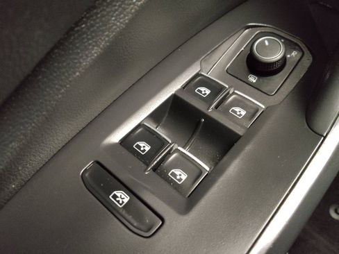 Used 2022 Volkswagen Jetta SE image 27