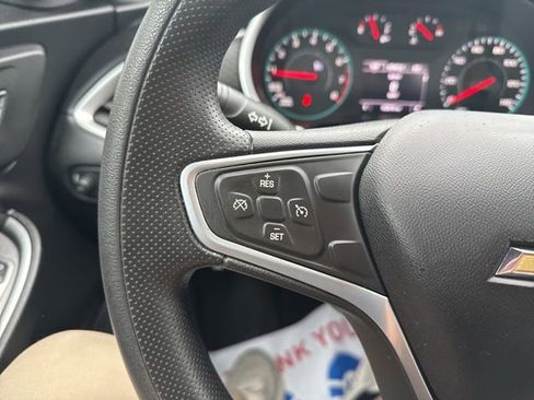 Used 2022 Chevrolet Malibu LT image 26