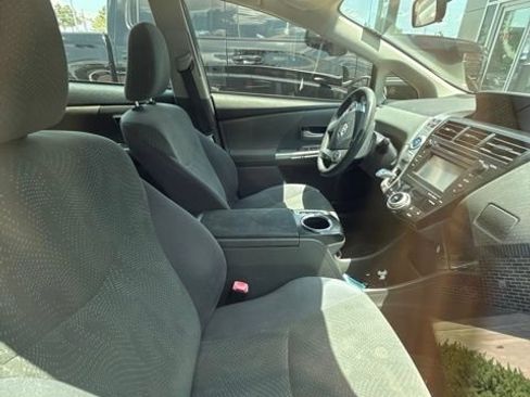 Used 2014 Toyota Prius V Three FWD image 8