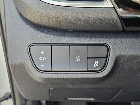 New 2026 Kia Seltos S image 32