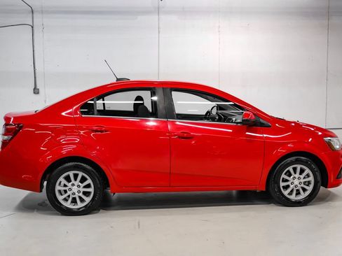 Used 2018 Chevrolet Sonic LT FWD image 7