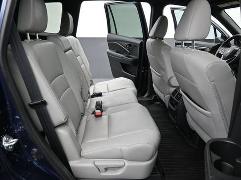 Certified 2023 Honda Passport EX-L image 10
