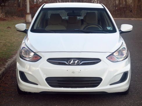 Used 2014 Hyundai Accent GLS image 18