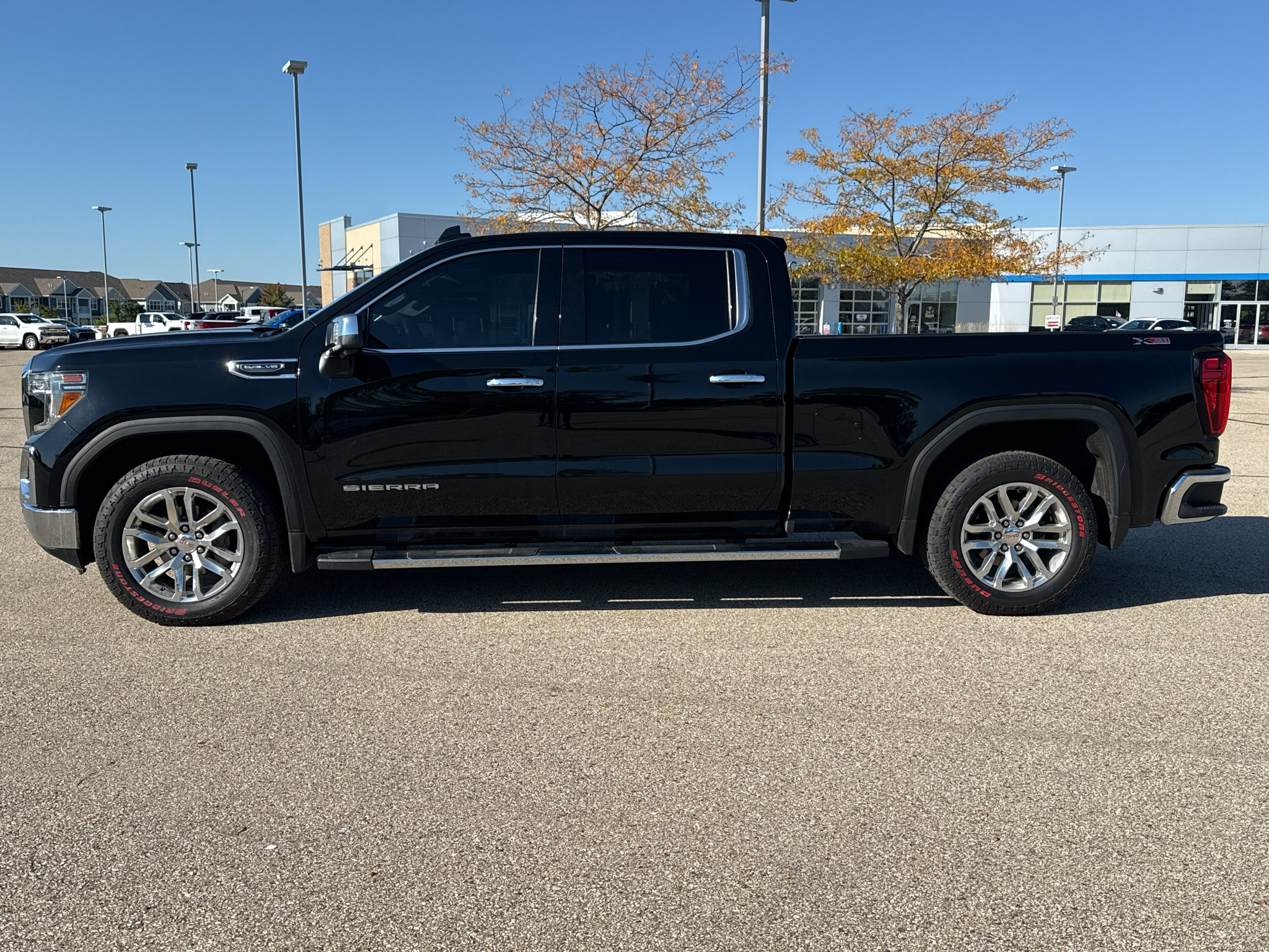 Used 2019 GMC Sierra 1500 SLT w/ SLT Premium Plus Package AWD/4WD image 2