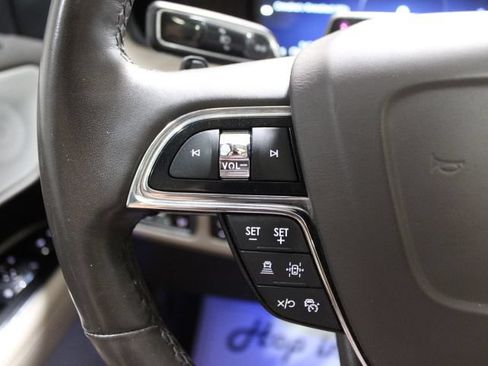 Used 2022 Lincoln Navigator L Reserve AWD/4WD image 42
