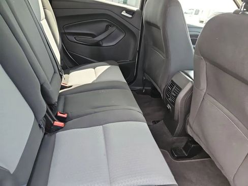 Used 2018 Ford Escape SE w/ Ford Safe & Smart Package image 9